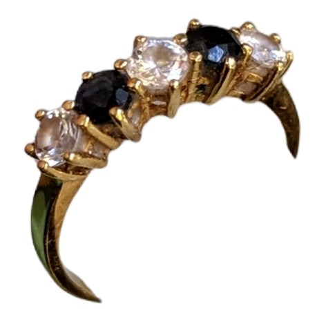 DIAMOND RING
