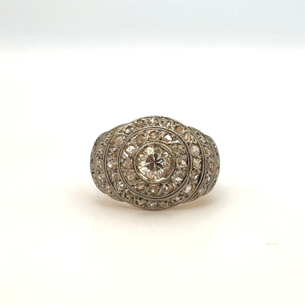 DIAMOND RING