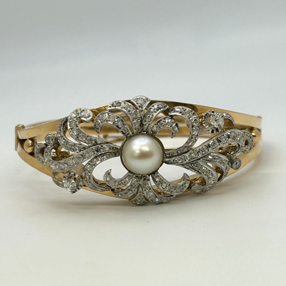 DIAMOND BANGLE